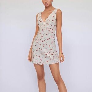 Realisation par Isabelli dress. 100% silk. Ties in back. Size small.